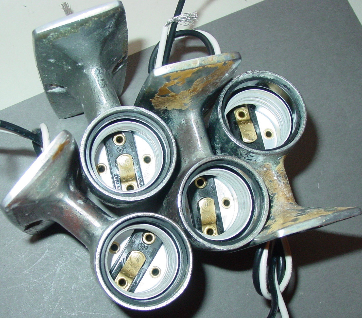 4 Vintage Yacht Bulkhead Galley Art Deco 400 Light Fixtures Camper Boat Cabin