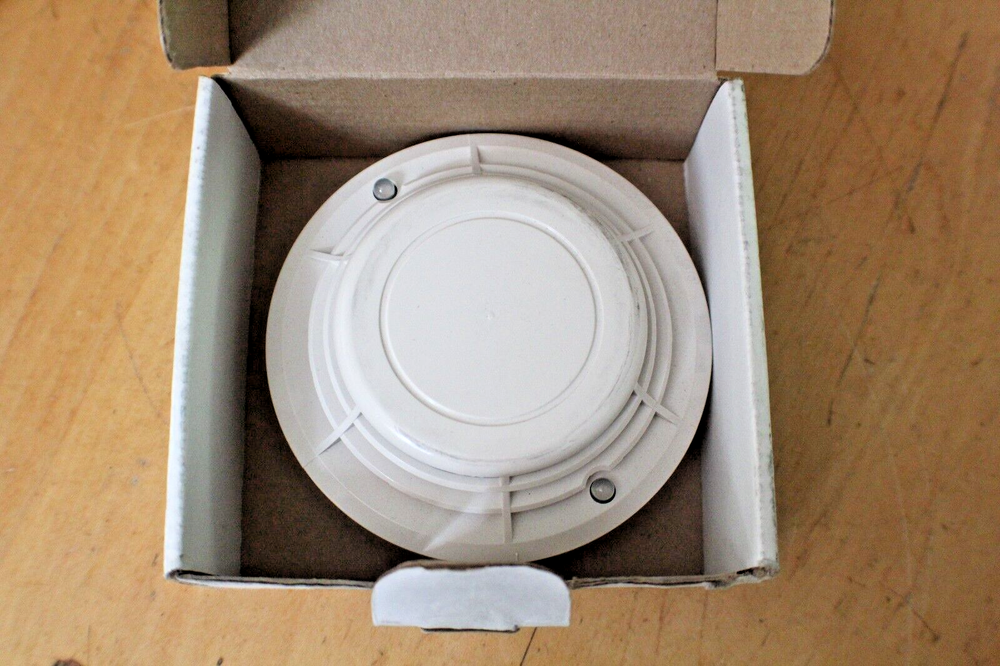 System Sensor 5601A – Heat Detector 57c/135f ROR/Fixed Temp Single Contact