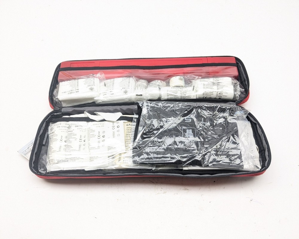 TESLA MODEL 3 EMERGENCY WARNING TRIANGLE 2019