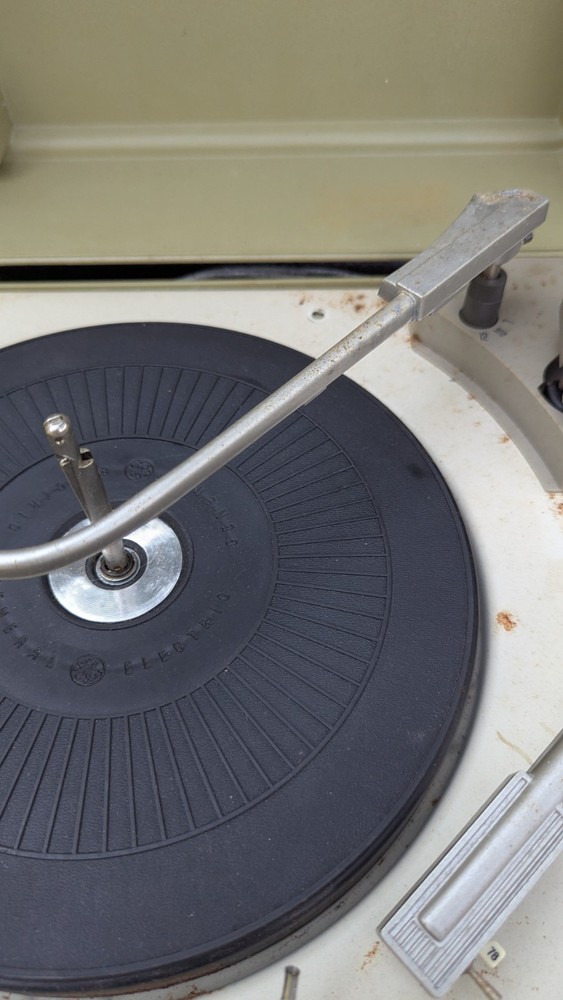 Vintage General Electric Portable Record Player Solid State Automatic Parts Repa