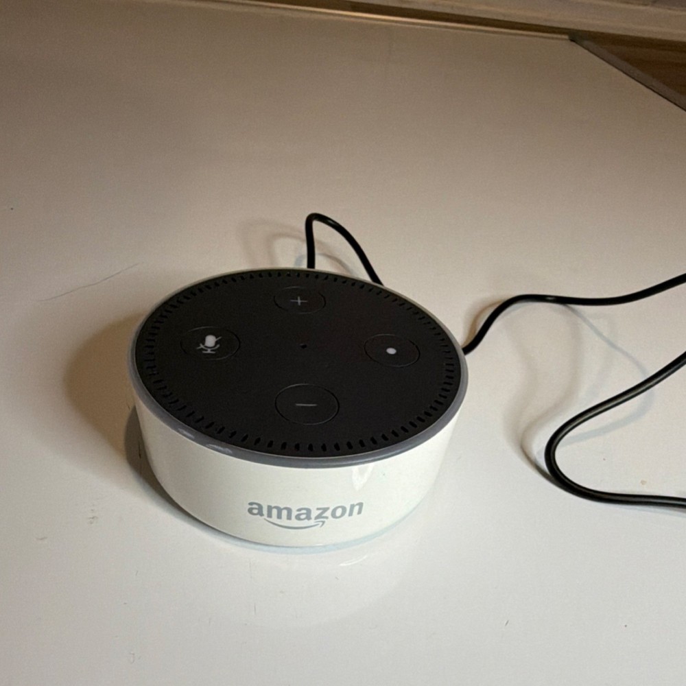 Amazon Echo Dot (3rd Generation) Smart Speaker White Alexa Wi-Fi Bluetooth