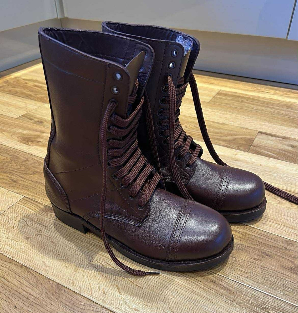 US WW2 paratrooper jump boots reproduction Size 43 (equiv to a UK size 9) pair 2
