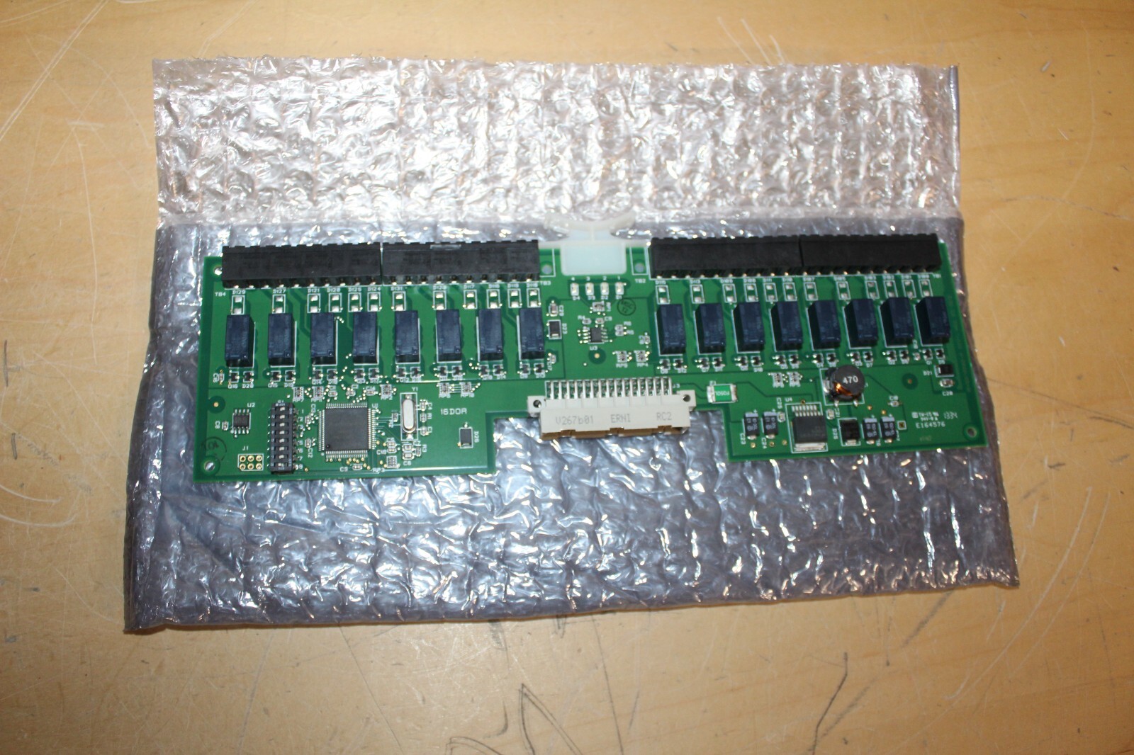 Lenel ~ LNL-1200-16DOR ~ LNL-1200 2 VDC 16 Relay Output Control Module ~ (p)