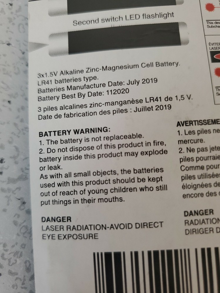 2-in-1 LED Laser Pointer - LED Flashlight - Key Chain - Gold