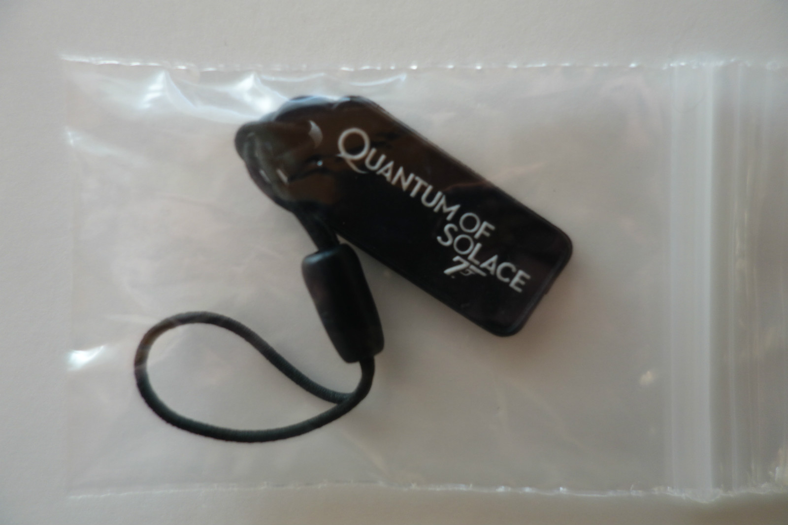 James Bond 007 Wristband, Phone Tag & Keyring Light Set, Quantum of Solace Gift