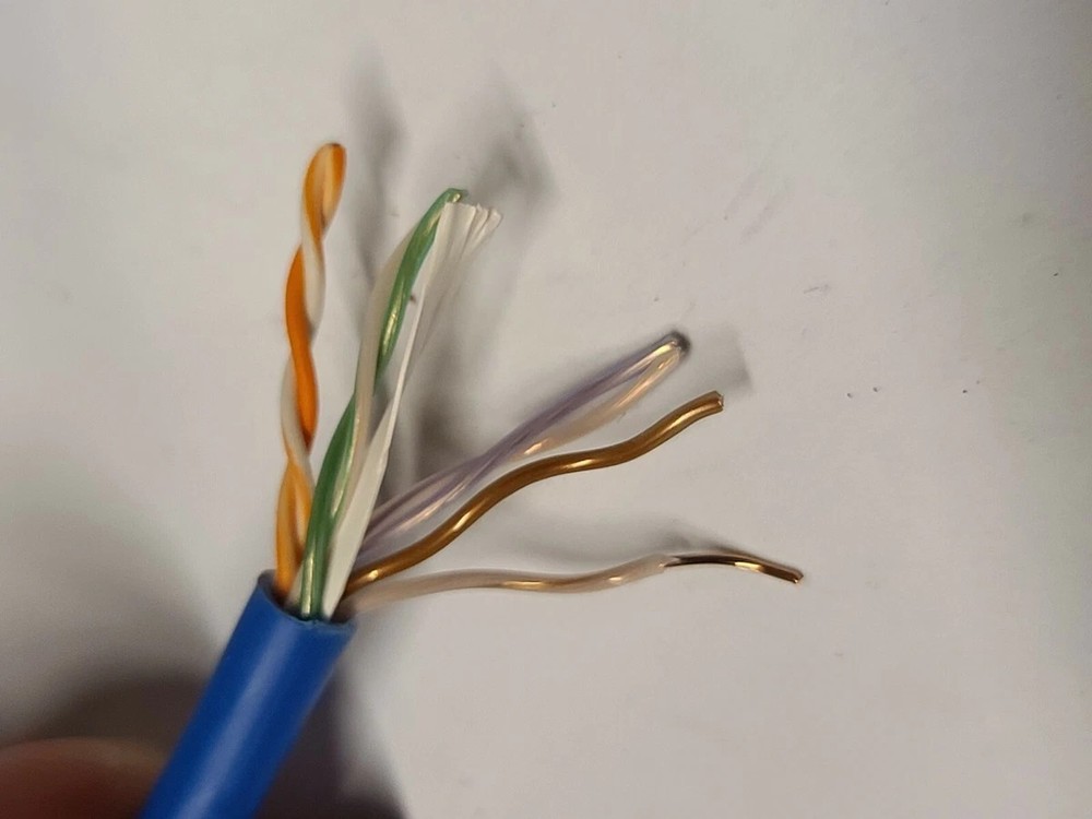 Commscope CS34P 23/4P Cat6 F/UTP WebTrak Plenum Shield Network Cable Blue /100ft