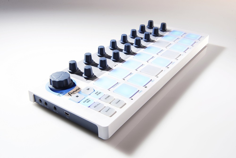 Arturia BeatStep USB/MIDI/CV Controller and Sequencer MultiColored