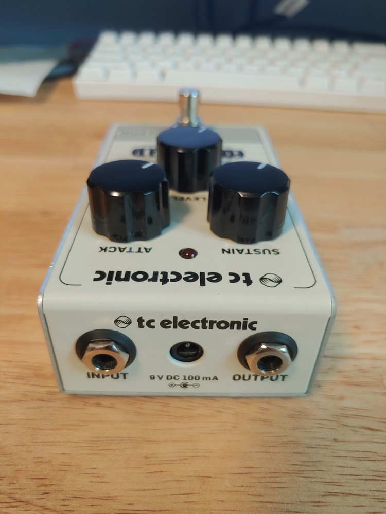 TC Electronic Forcefield Compressor Sustainer True Bypass Guitar Effect Pedal