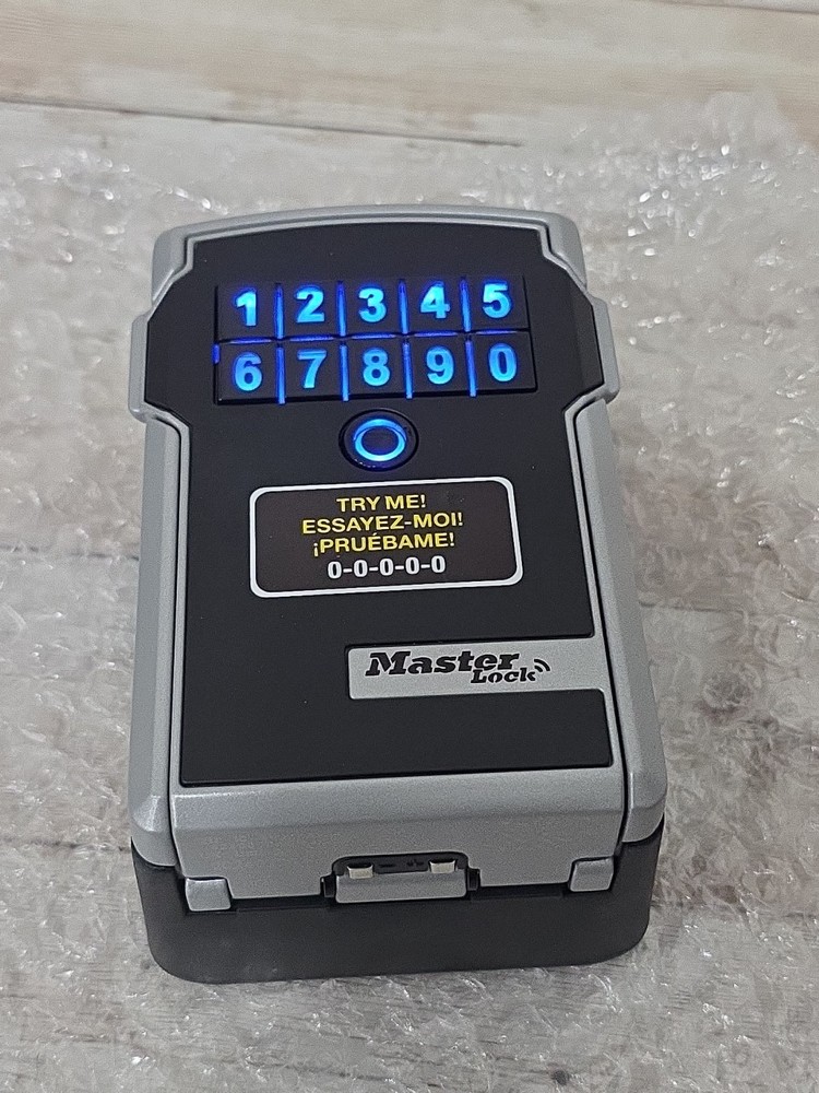 Master Lock 5441EC Bluetooth Wall Mount Lock Box ⚠️ Used NO USER MANUAL ⚠️