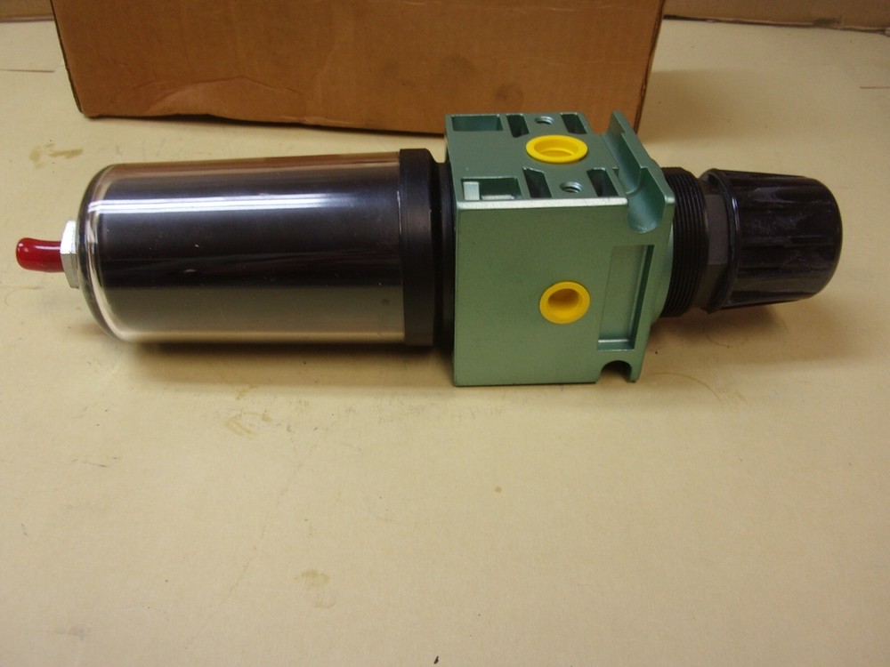 Numatics P30A-03 Filter Regulator Size 1/2 , 0-125PSI
