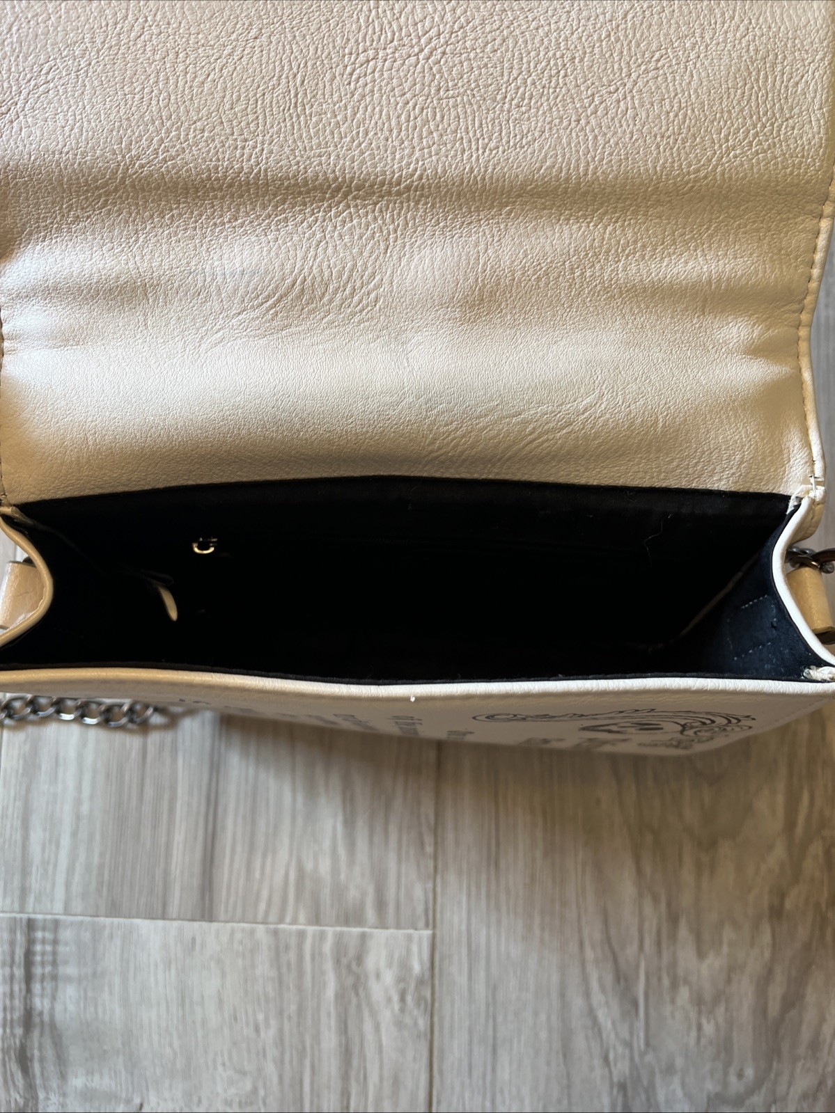 Awesome Disney Villians Evil Queen Unfairest Of Them All Spellbook Bag Bioworld