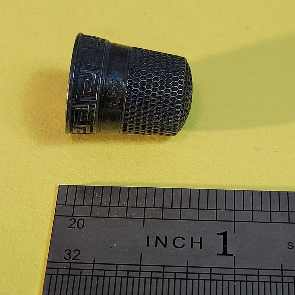 Antique Simons Bro. & Co. Sterling Silver Thimble USA c. 1920