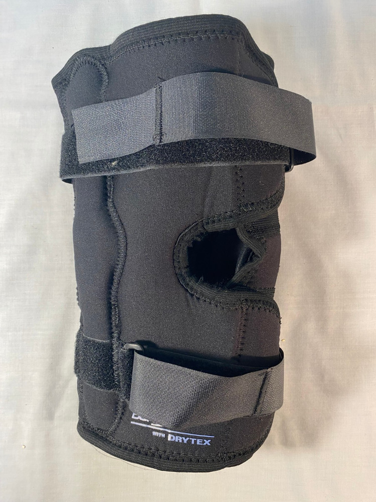 DonJoy Knee Brace Adjustable with Hinged Metal Support - Medium