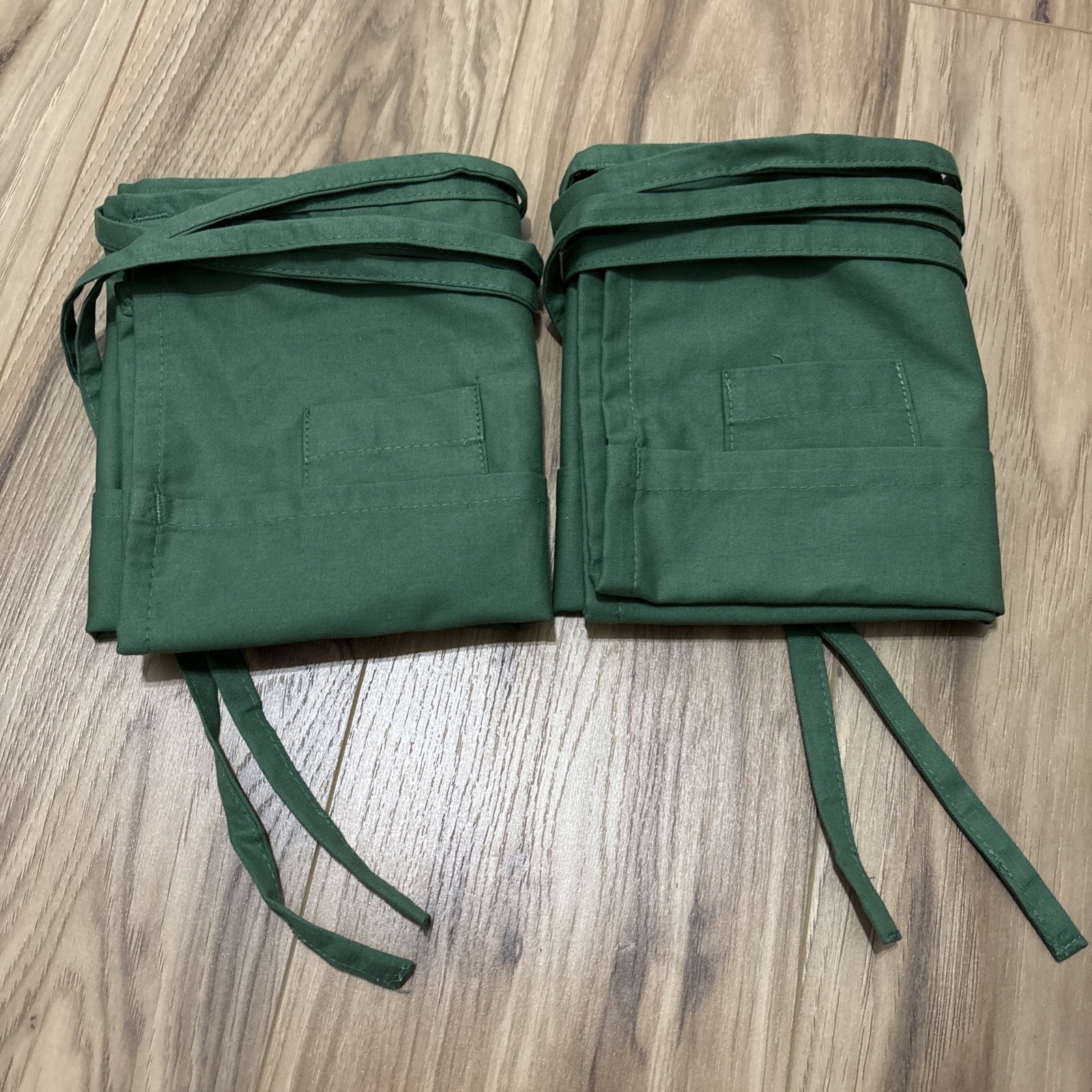 Qty 2 Dreamology Waist Apron with Pockets Server Uniform Soft Green - NWOT