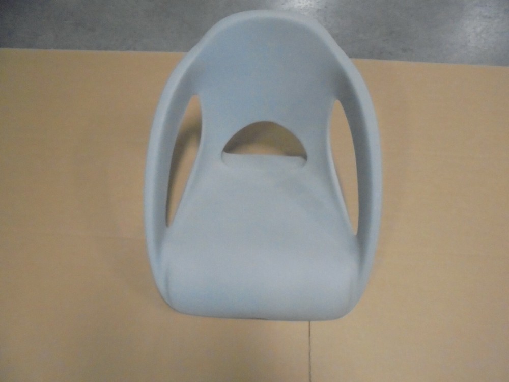TROPHY BUCKET SEAT – GRAY