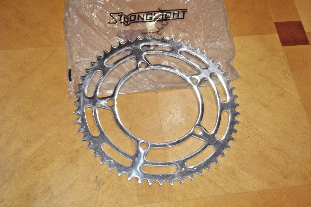 NOS Vintage  Stronglight 93 Chainring 52t /122BCD