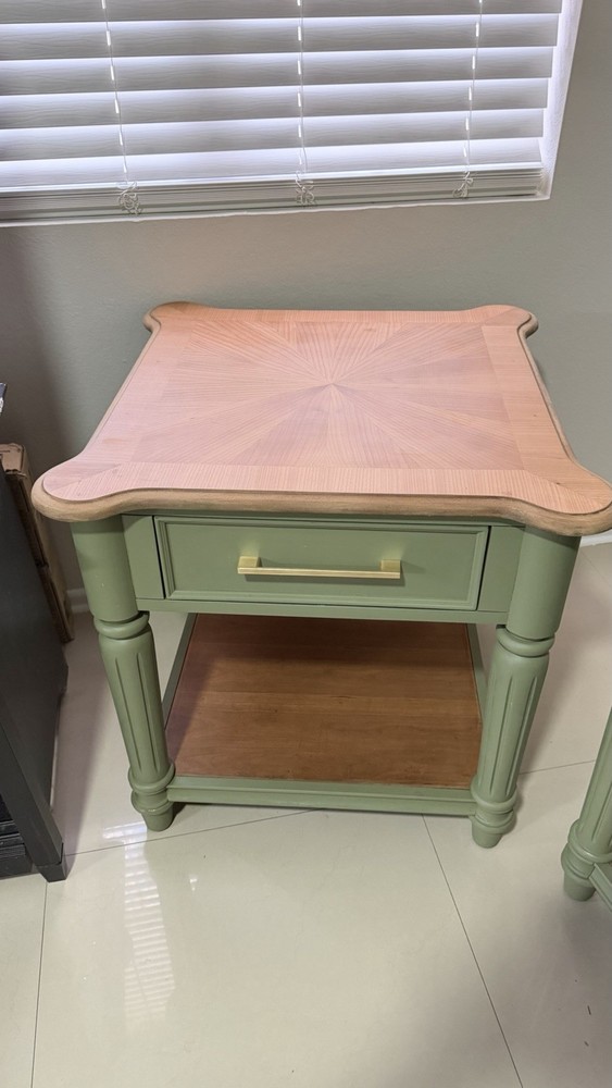 Adorable Nightstand/End Table