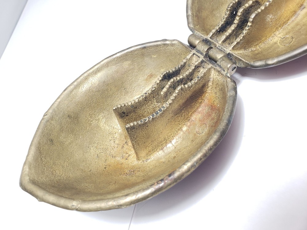 BRASS HINGED WALNUT NUT CRACKER 4½" Tabletop Cracker Christmas Heavy Brass VTG