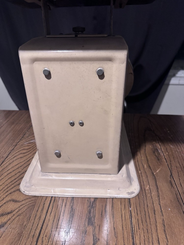 Detecto T100 100-lb Capacity Top Loading Fixed Dial Scale