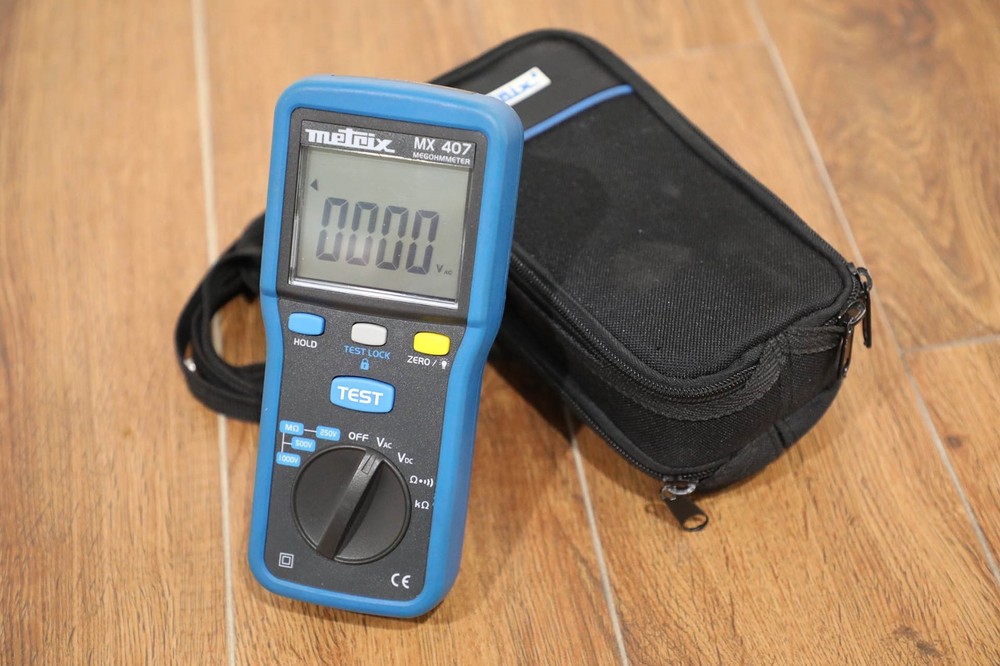 Metrix Megohmeter MX407 / Multimeter NDT Electrical Testing Wires Leads Current