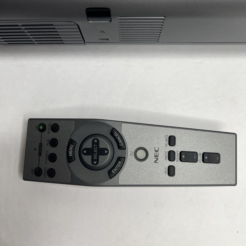 NEC VT45K Video Projector