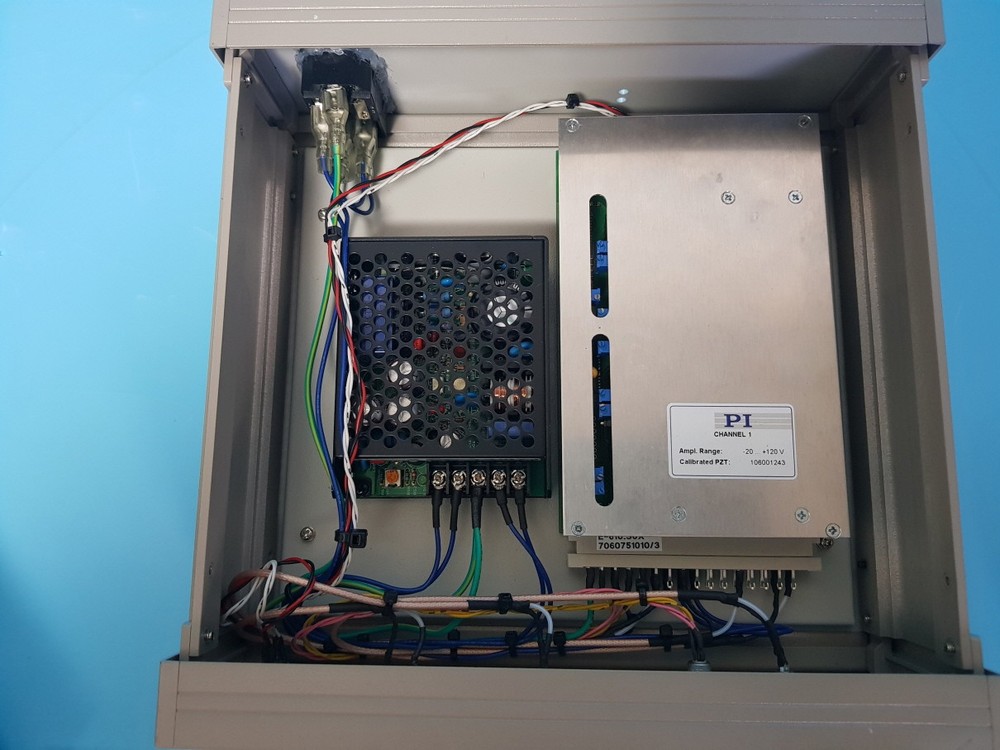PI E-665.XR E-655.SR LVPZT-AMPLIFIER / SERVO + INTEK PLUS PZT CONTROLLER