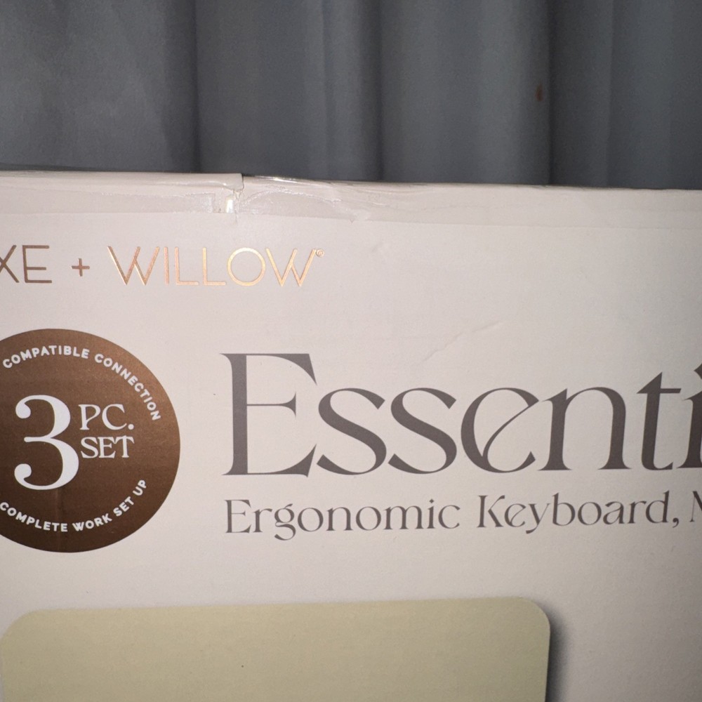 Luxe + Willow Essential Tech Ergonomic Wireless Keyboard Mousepad Mouse Cream