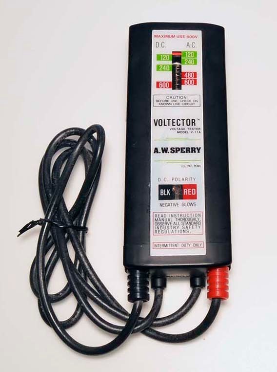 Sperry Voltector Voltage Tester V-11A