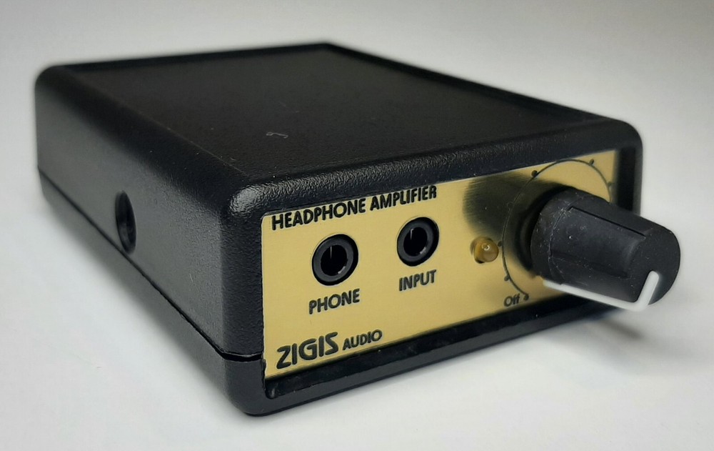 CMoy portable headphone amplifier Gold