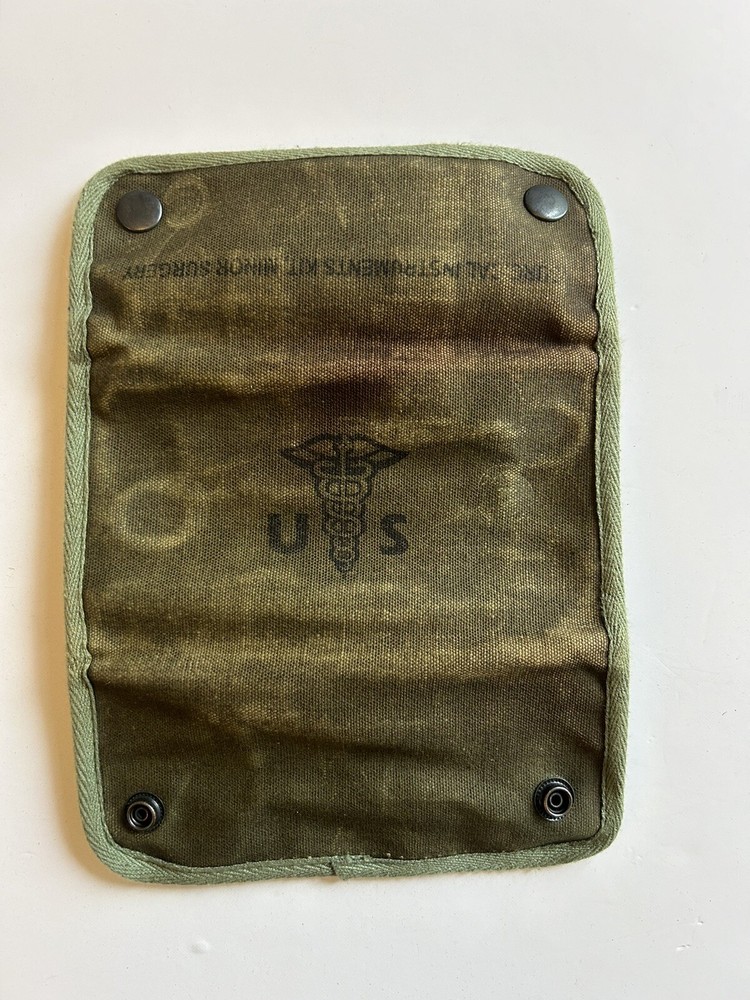 Vtg field combat medic minor surgery instruments kit .