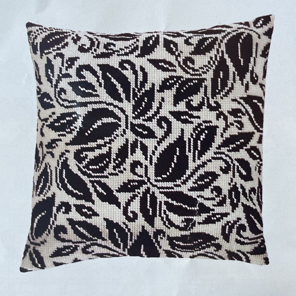 Needlepoint Pattern "VERSAILLES” Brvsk V-112 - pattern & yarn ONLY NO FABRIC