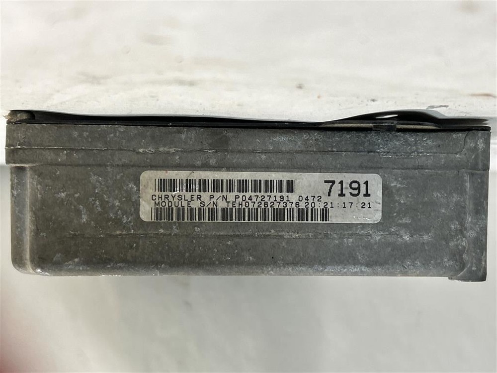 Engine ECM Electronic Control Module Left Hand Fender Fits 96 CARAVAN 3800182