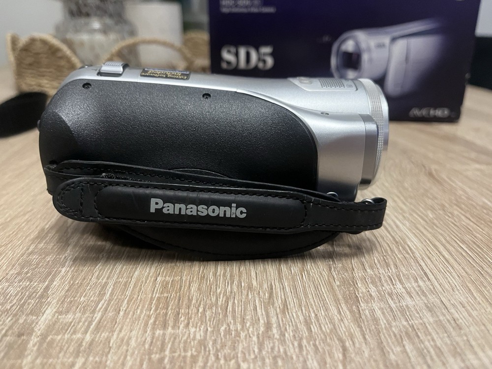 Panasonic HDC-SD5 HD Handheld Digital Camcorder - Silver
