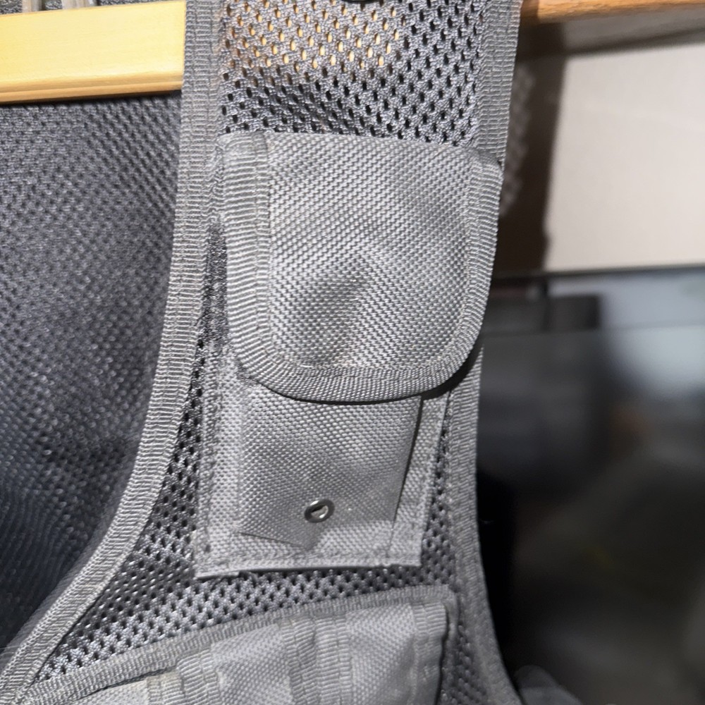 Multi Purpose Tactical Vest Black Unbranded EUC Large