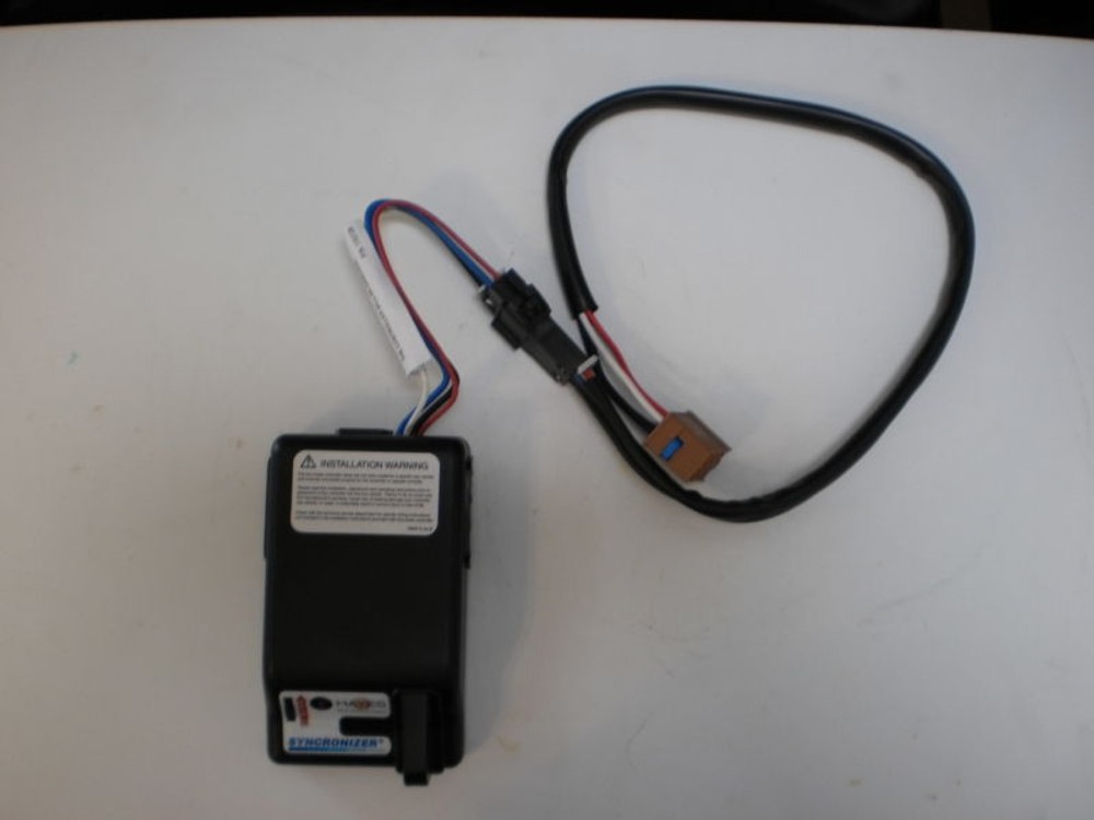 Hayes Brake Controller Synchronizer w/ GM Chevy harness