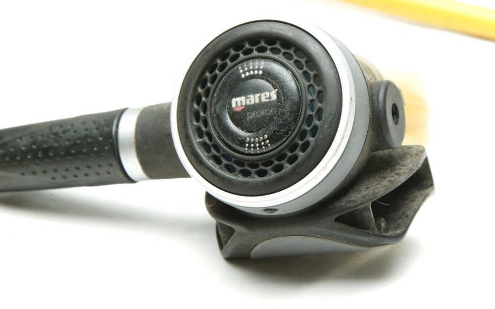 Scuba Diving Mares Proton Regulator W/MR12DFC & Suunto Console w/Vyper Computer