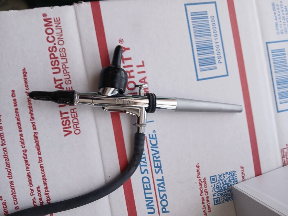 DINAIR MODEL 505. (C) Mini Compressor USED