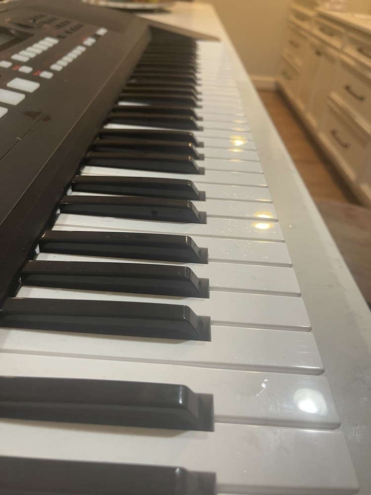 Roland E-X50 KEYBOARD 32 KEYS PRISTINE CONDITION