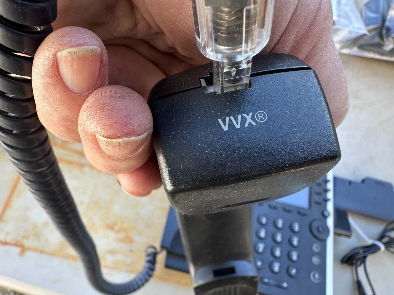 Polycom VVX410 Gigabit IP Phone w/Power supply, anti-twist handset connector