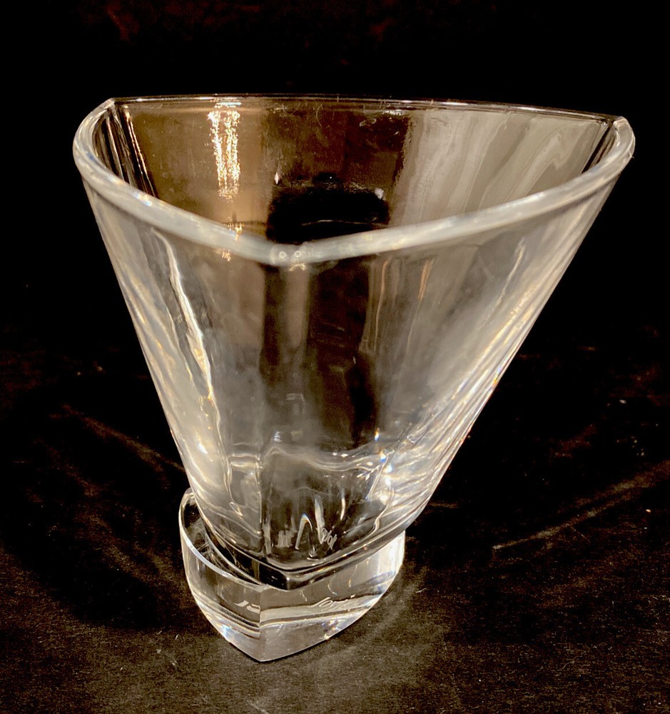 Joyjolt Off Base Triangular Crystal Two Glasses Marked