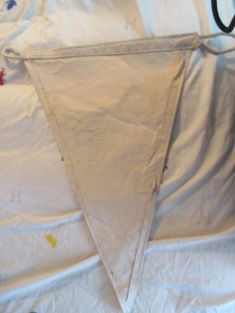 WWII MODERN 1ST CAVALRY DIVISION PENNET FLAG