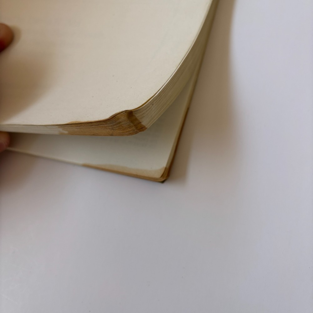 MORE BASIC COMPUTER GAMES 84 Fabulous Games for your PC by David Ahl 1979