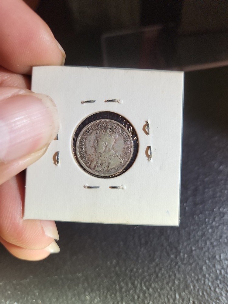#7 CANADA 10CENT LOT #8152