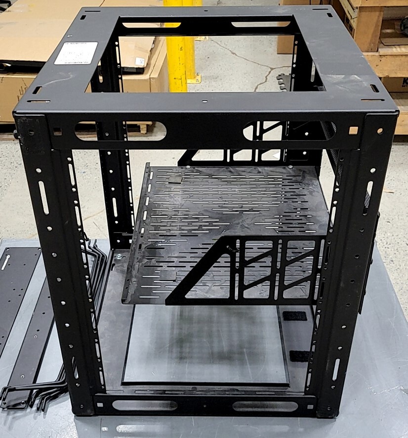 MIDDLE ATLANTIC 12U Equipment Rack Rackmount Cabinet
