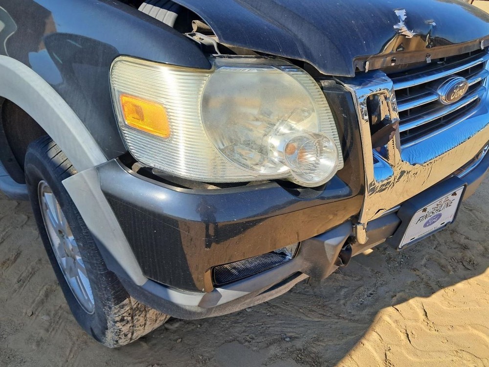 EXPLORER 2008 Glove Box 4784341