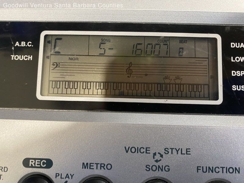 eMedia Portable Electronic Keyboard 61-Keys - Read