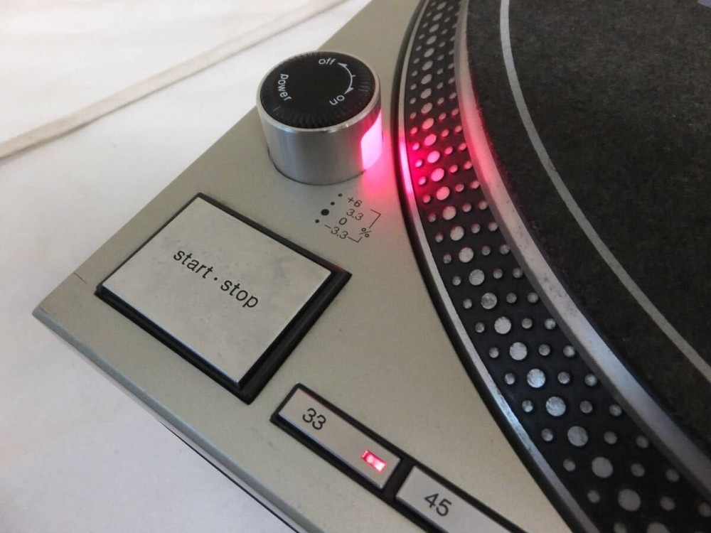 Technics SL-1200MK3D Silver Direct Drive DJ Turntable record player