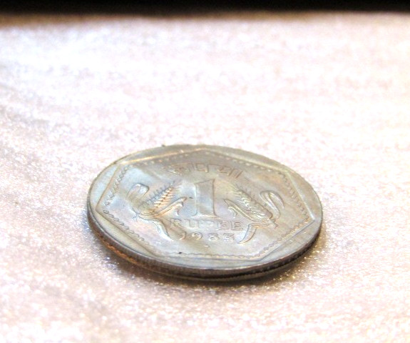 1983 India 1 Rupee unc Coin