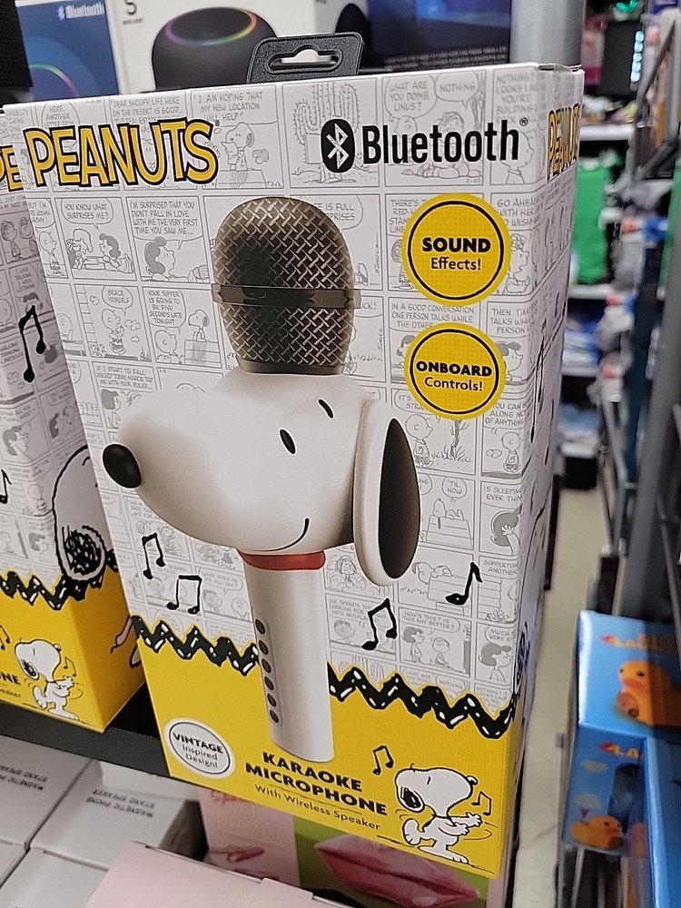 Peanuts Snoopy Bluetooth Karaoke Microphone