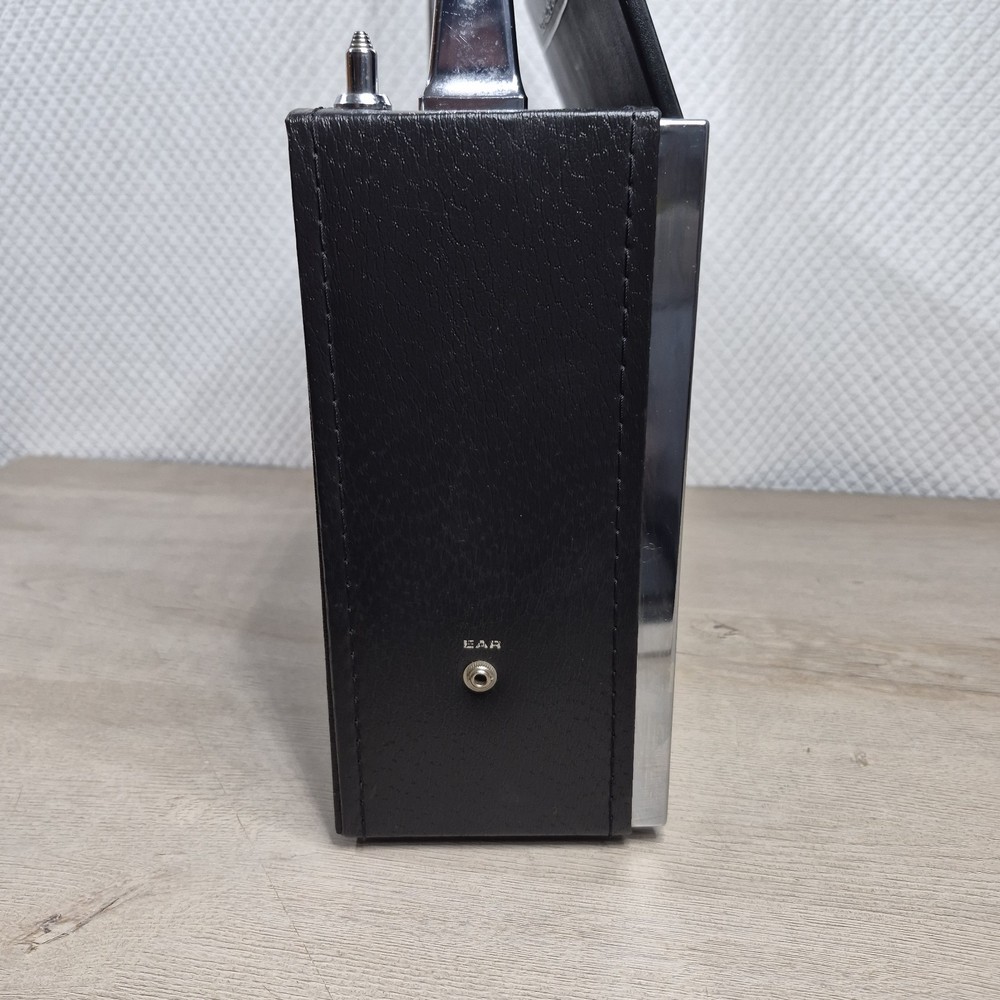 Vintage 70's 1425 Westminster Solid state World Time Ham operators multiband